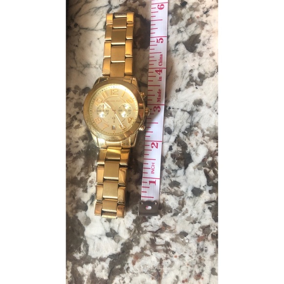 Michael Kors Watch - Picture 6 of 8